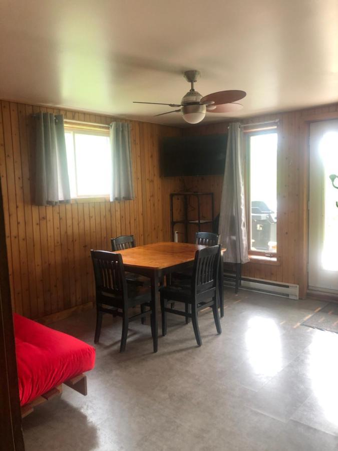 Chalets Les Chanterelles De Forillon L'Anse-au-Griffon Eksteriør bilde