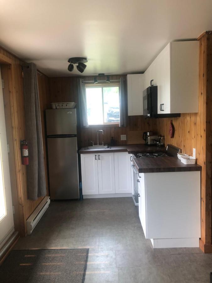 Chalets Les Chanterelles De Forillon L'Anse-au-Griffon Eksteriør bilde