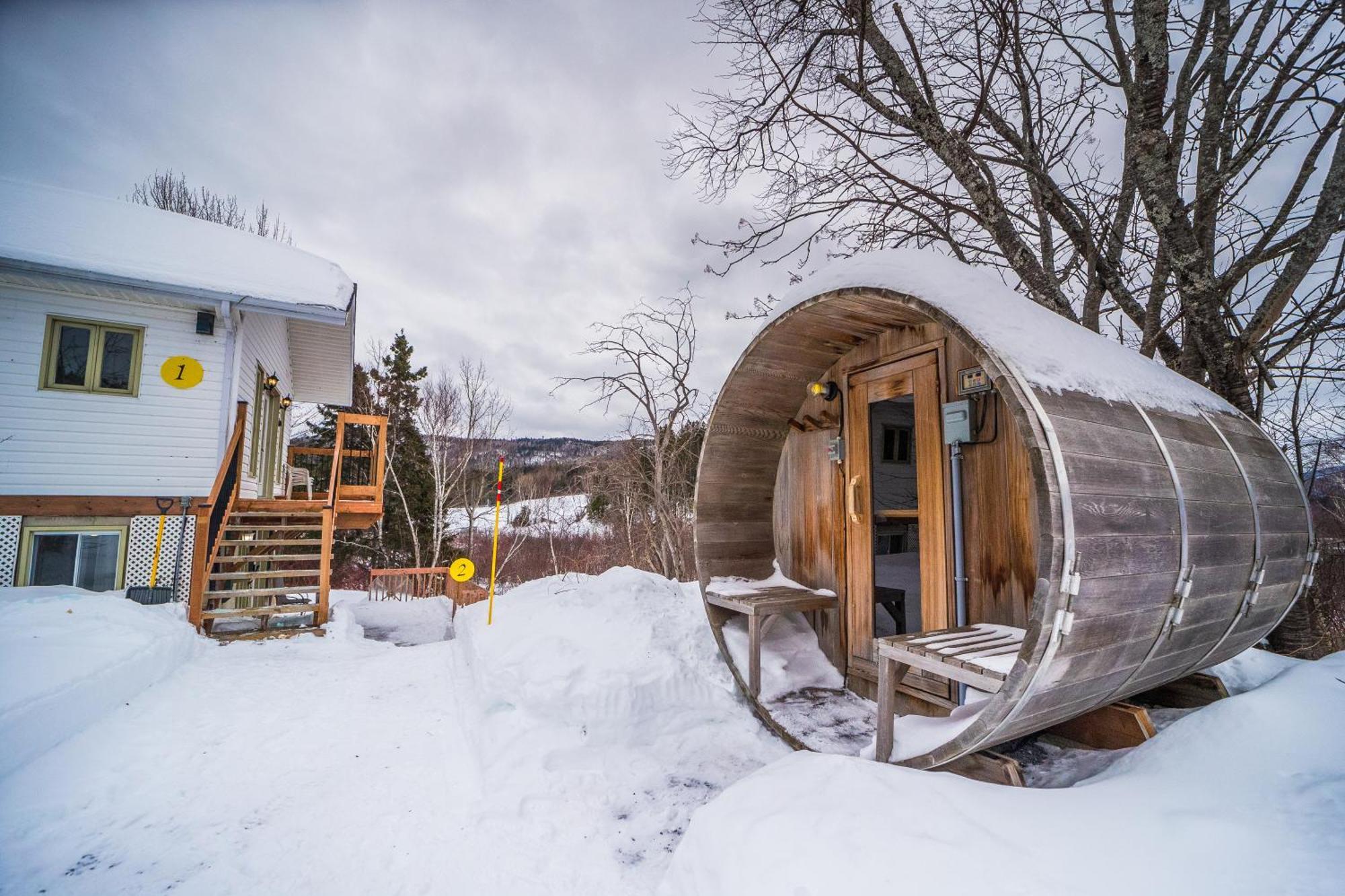 Chalets Les Chanterelles De Forillon L'Anse-au-Griffon Eksteriør bilde